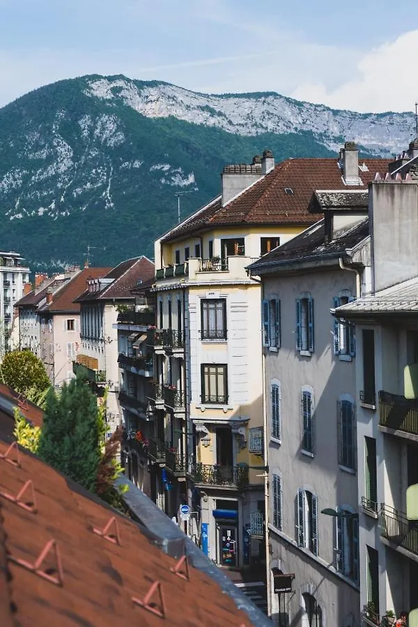 Le Duplex Vaugelas Atypique En Plein Centre Ville Annecy Apartment