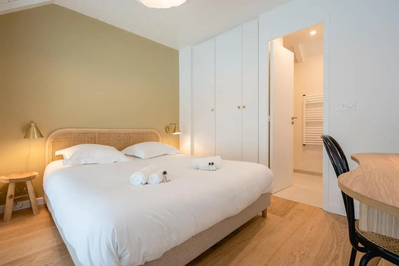 Le Duplex Vaugelas Atypique En Plein Centre Ville Annecy 0*,
